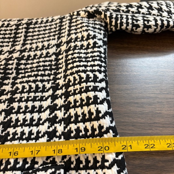 Ellane Rose Chic Houndstooth Pea Coat in Black and White L - Picture 9 of 11